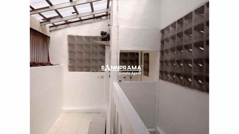 dijual rumah setu indah cipayung