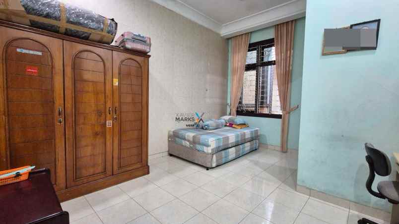 dijual rumah siap huni di bhaskara dekat pakuwon city