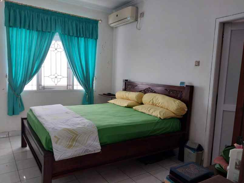 dijual rumah siap huni di perum legenda wisata