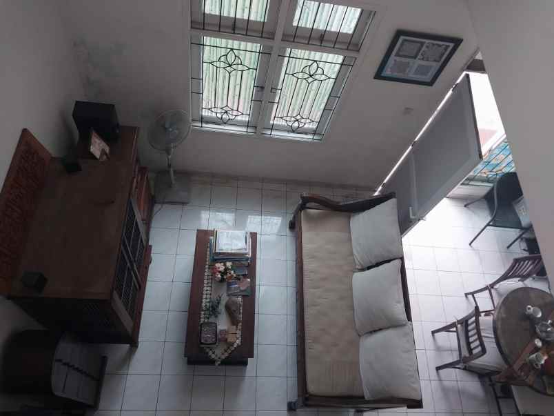 dijual rumah siap huni di perum legenda wisata