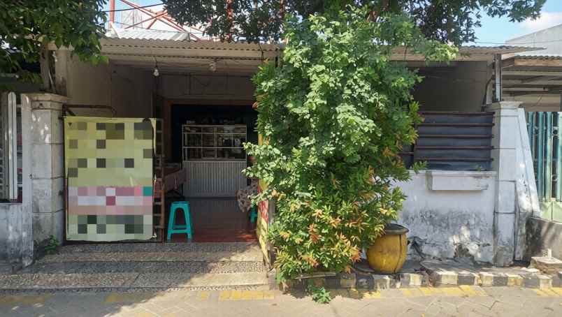dijual rumah simpang darmo permai selatan