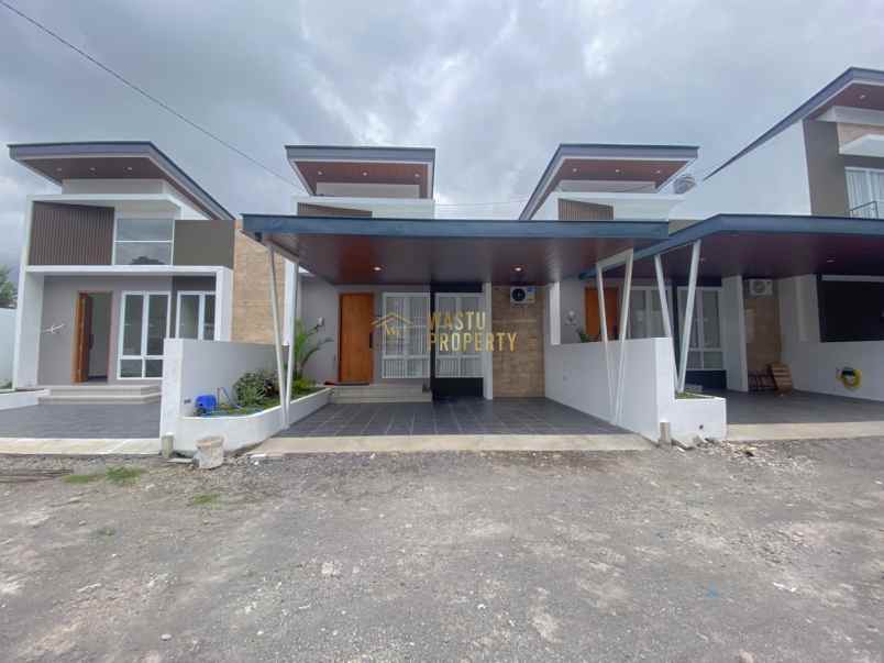 dijual rumah sukoharjo kec ngaglik kab