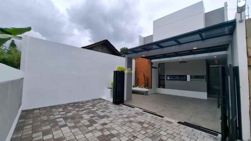 dijual rumah sukoharjo ngaglik sleman