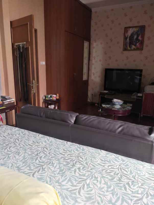 dijual rumah taman bougenvile caman