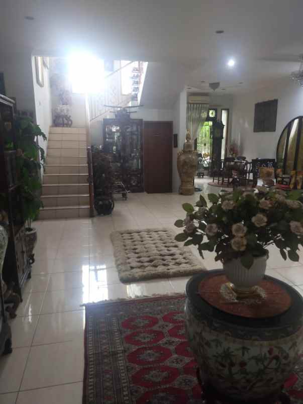 dijual rumah taman bougenvile caman
