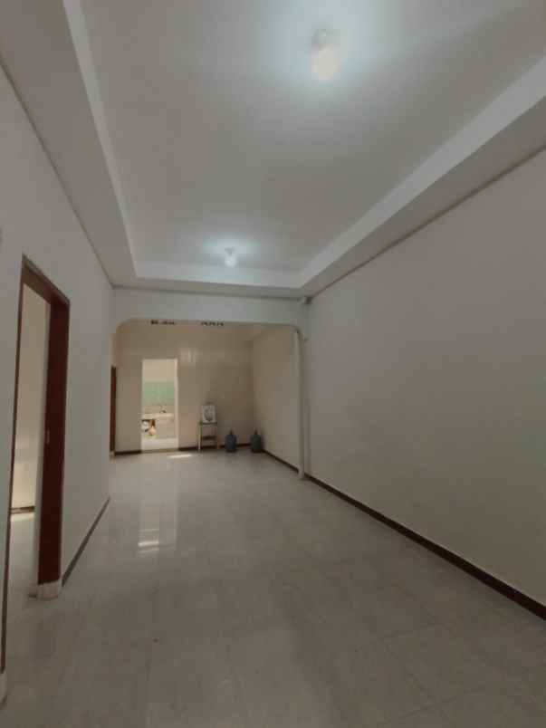 dijual rumah taman harapan baru