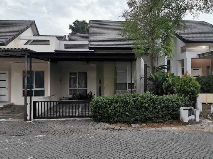 dijual rumah taman indah regency