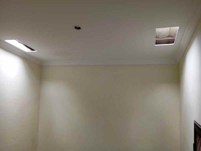 dijual rumah taman modern cakung