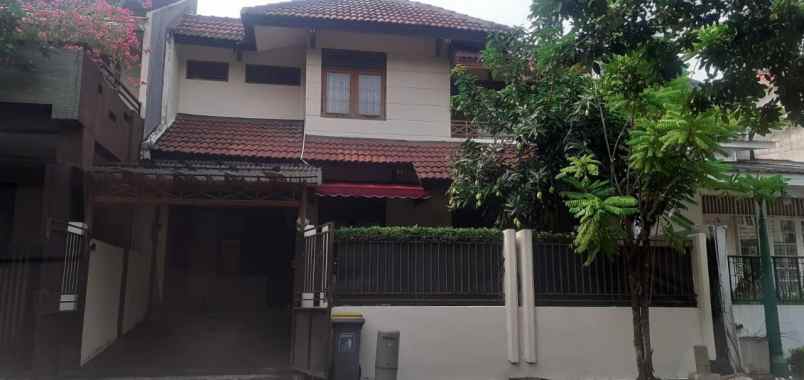dijual rumah taman rempoa indah