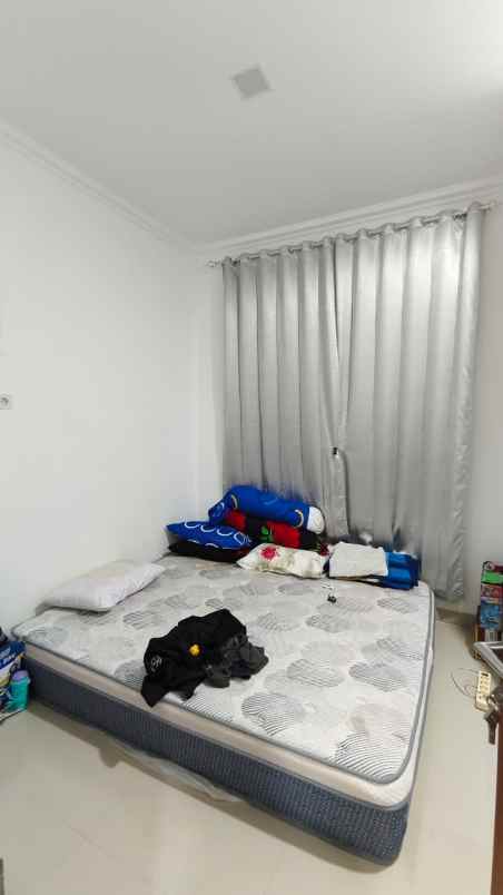 dijual rumah tanbassa depok residence