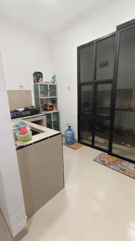dijual rumah tanbassa depok residence