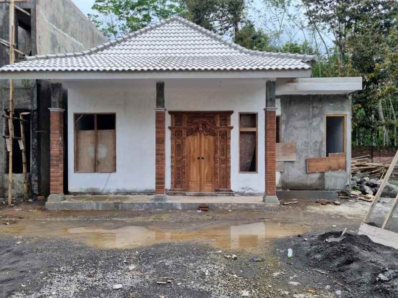 dijual rumah tegalarum borobudur
