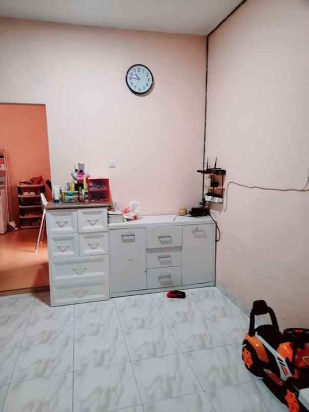 dijual rumah tugu
