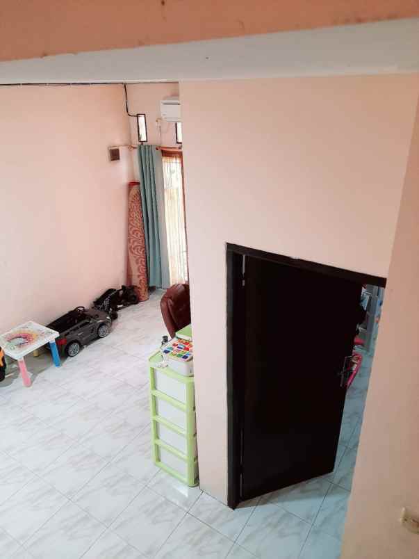 dijual rumah tugu