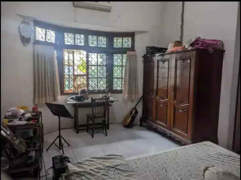 dijual rumah ulujami