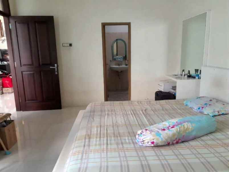 dijual rumah villa bukit mas mediterania