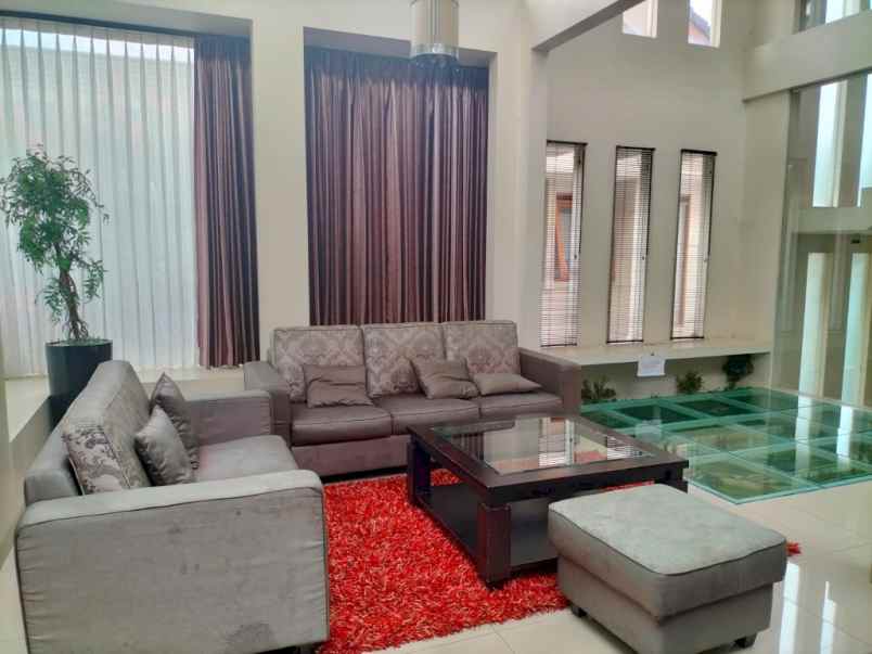 dijual rumah villa dago pakar resort bandung