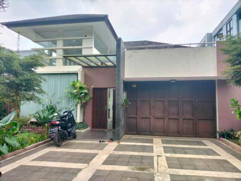 dijual rumah villa dago pakar resort bandung