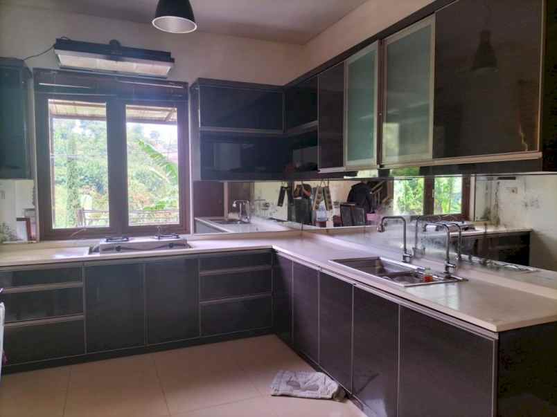 dijual rumah villa dago pakar resort bandung