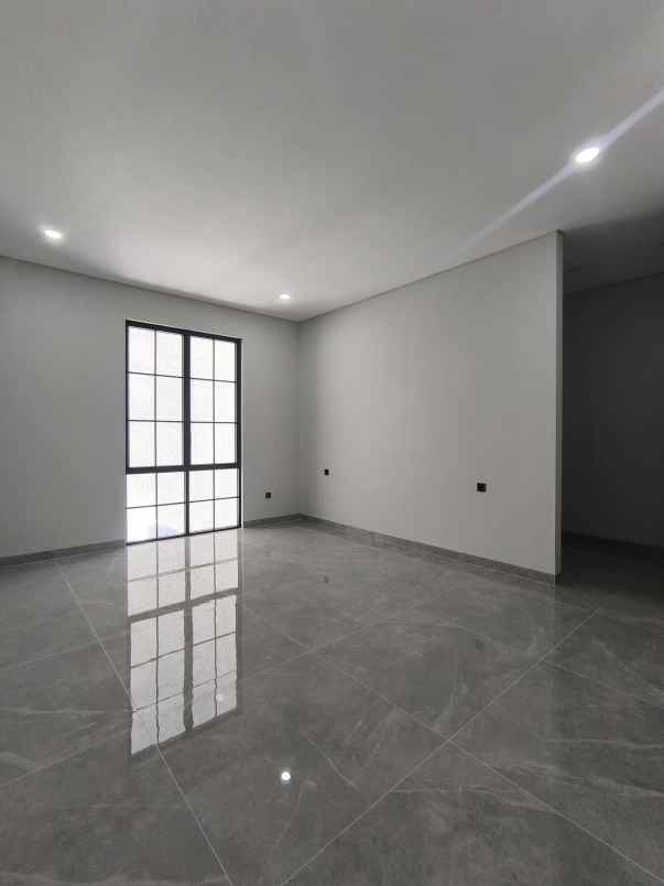 dijual rumah waterfront citraland