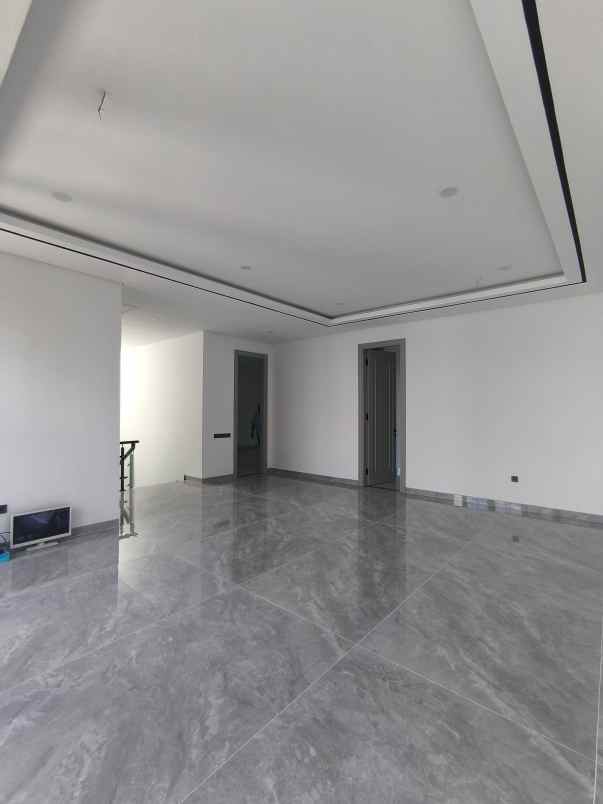 dijual rumah waterfront citraland