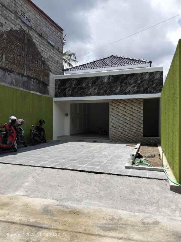 dijual rumah wedomartani ngemplak