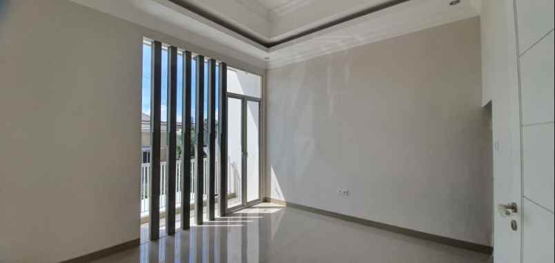 dijual rumah wisma permai