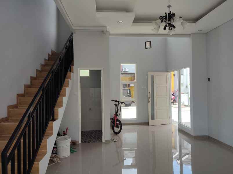 dijual rumah wolter monginsidi pedurungan