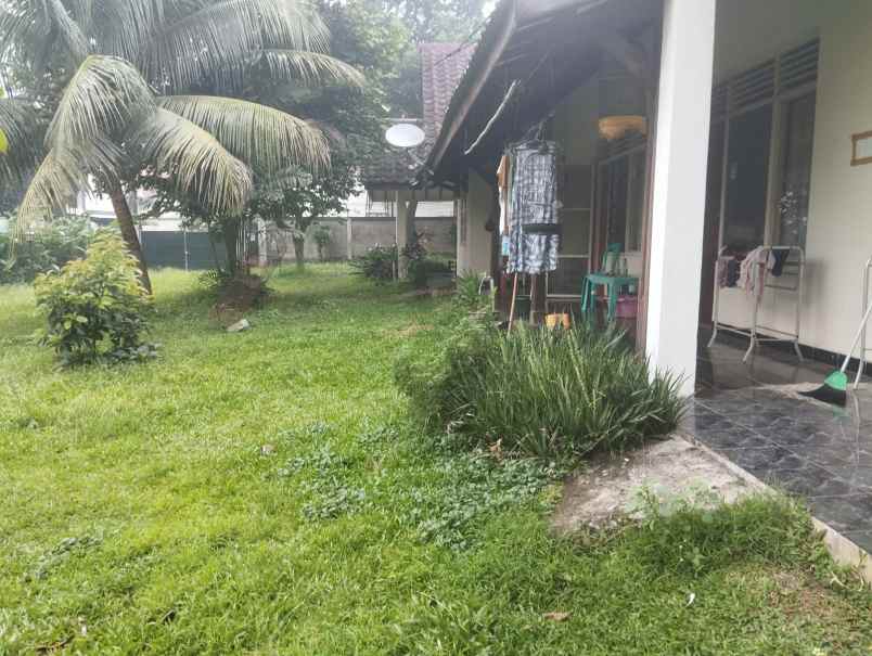 dijual tanah beserta bangunan kost an