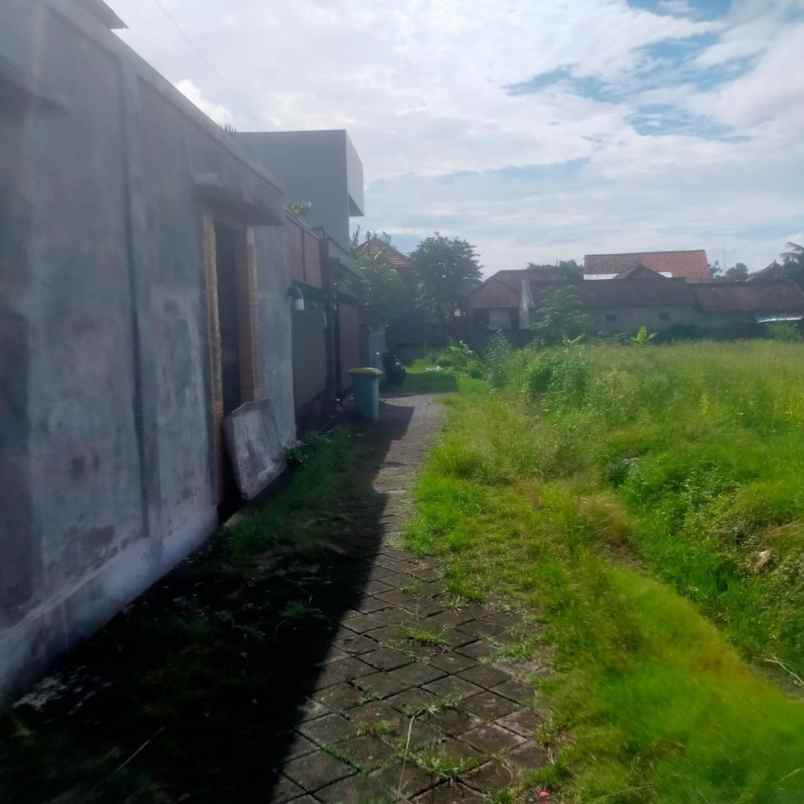 dijual tanah intan permai