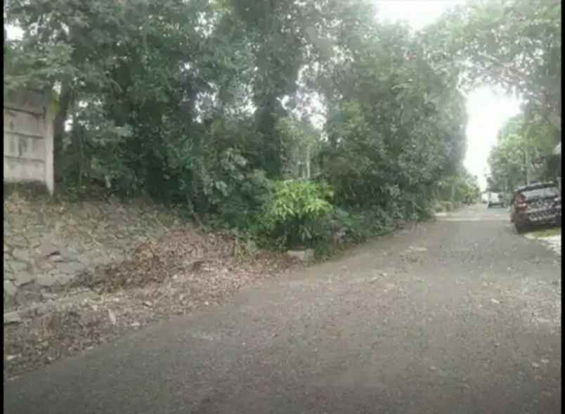 dijual tanah komplek bappenas cinangka