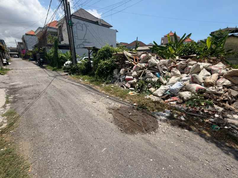 dijual tanah lokasi jalan tukad badung renon