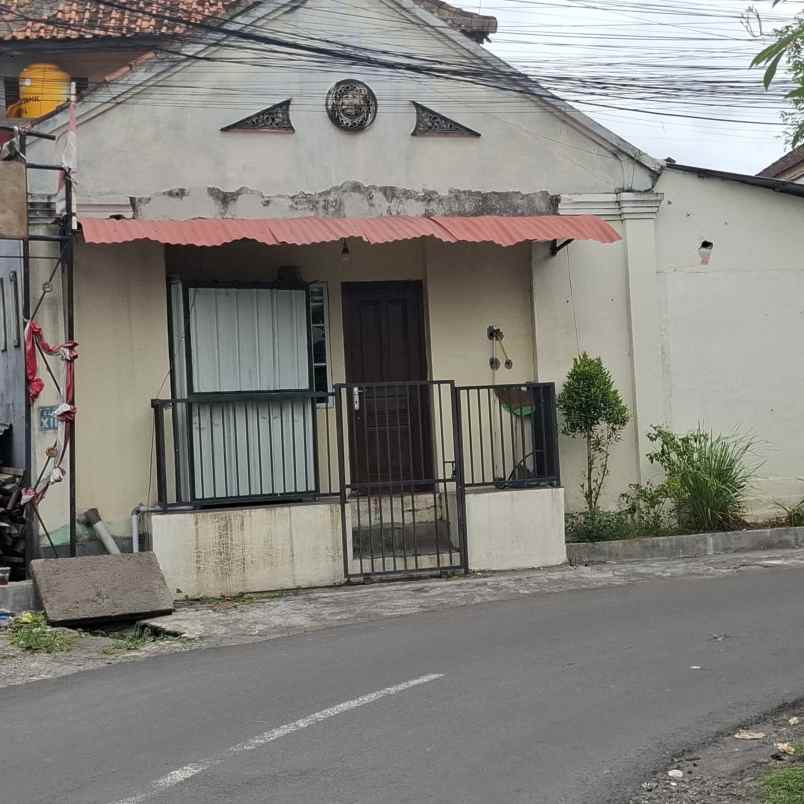 dijual tanah sesetan
