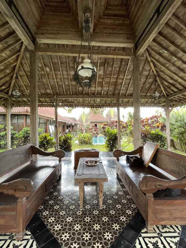 dijual villa babadan wedomartani