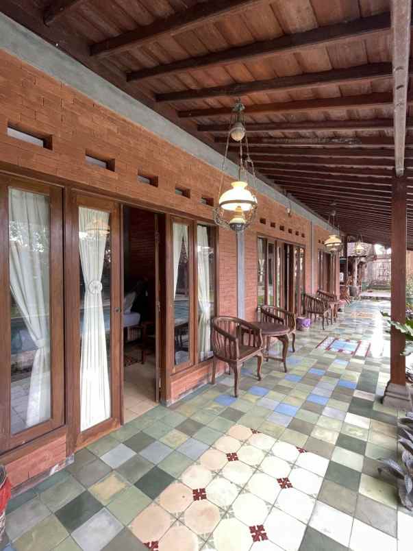 dijual villa babadan wedomartani