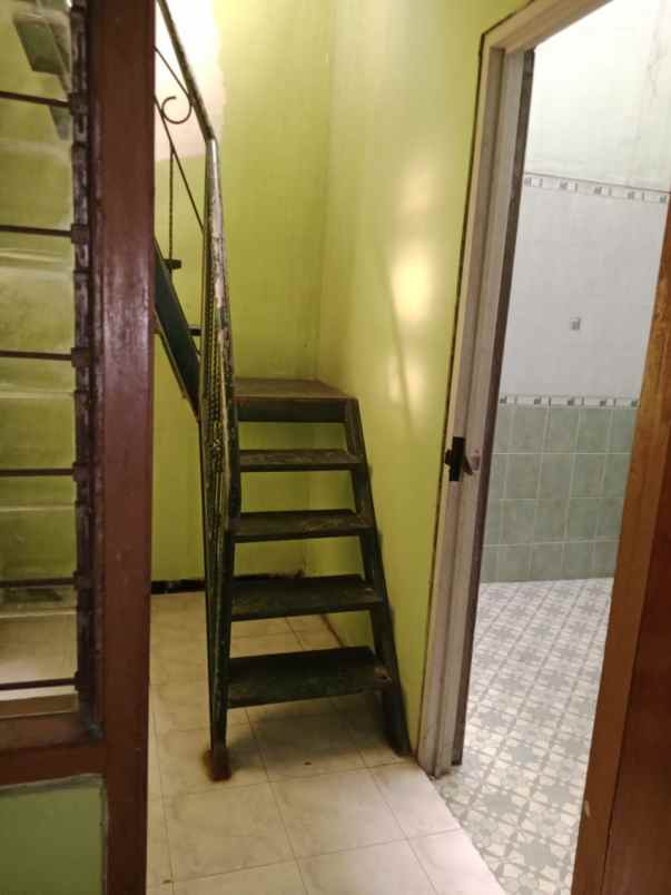 dikontrakan rumah taman surya agung