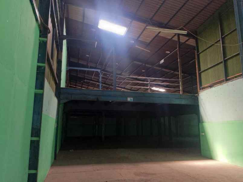 disewa gudang akses kontainer di pulo gadung