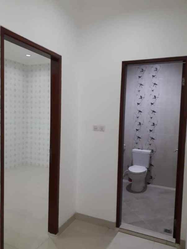 disewa hunian tingkat pondok ungu permai b0075