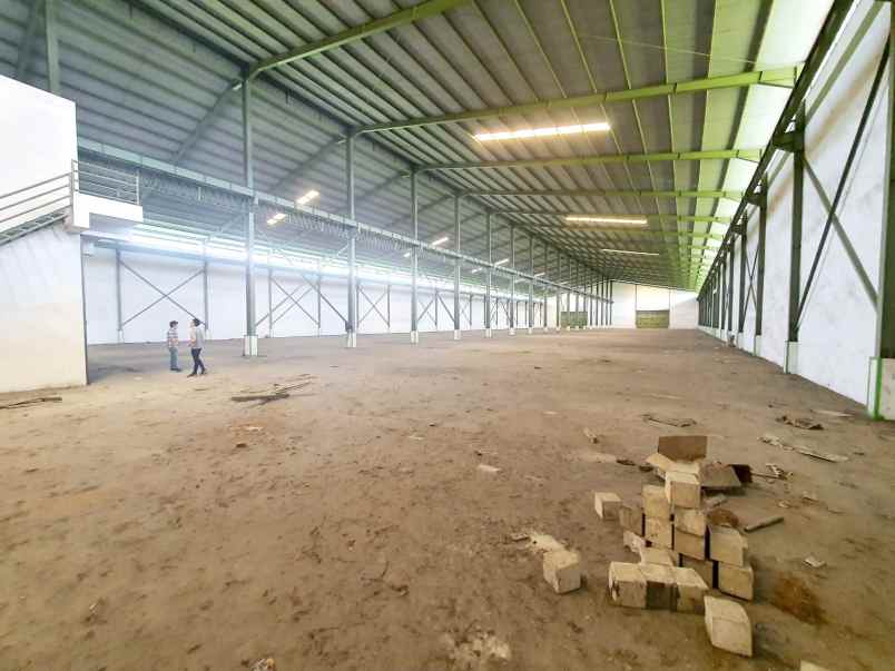 disewakan gudang siap pakai di medan