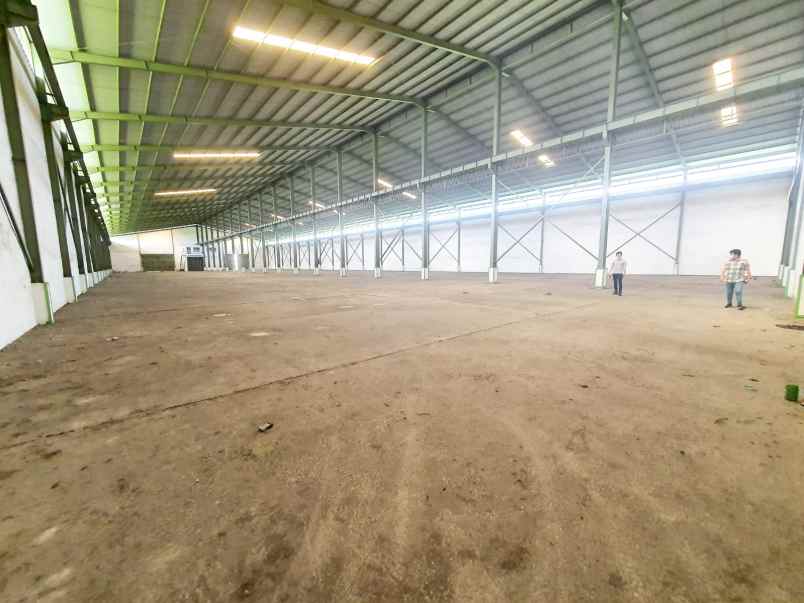 disewakan gudang siap pakai di medan