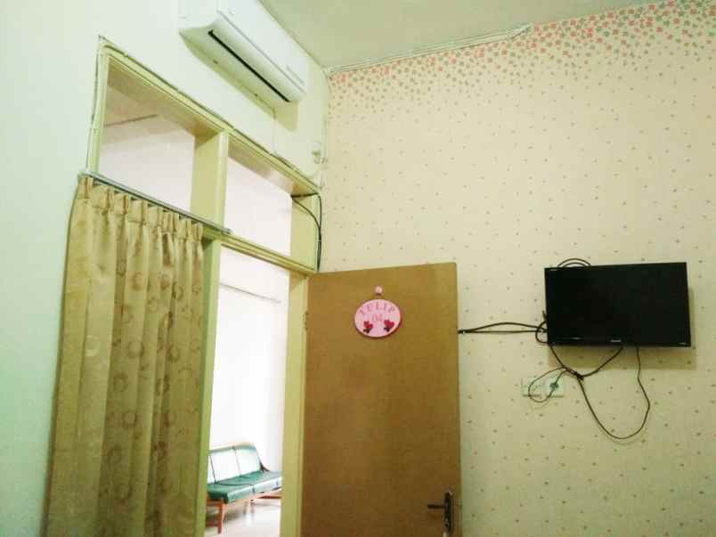 disewakan kost jl manyar rejo x no 35 kel