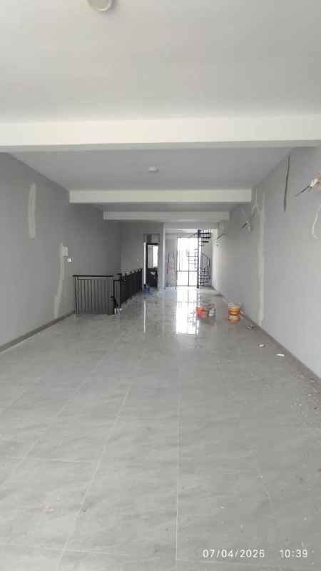 disewakan ruko gudang kantor pakuwon city