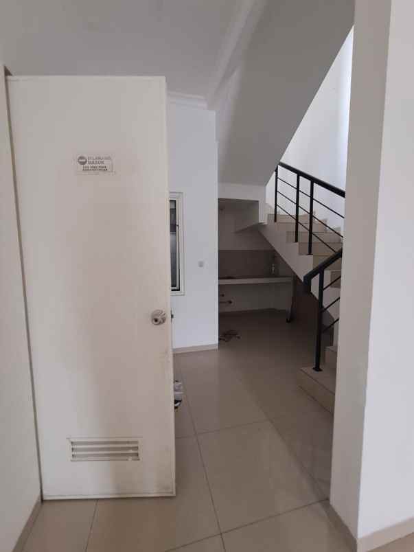 disewakan ruko gudang kantor suvarna sutera cikupa