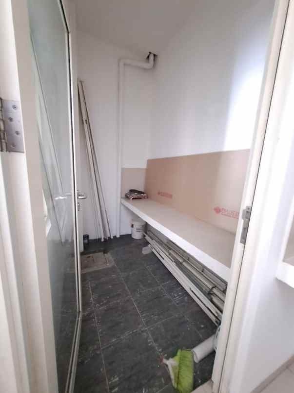 disewakan ruko gudang kantor suvarna sutera cikupa