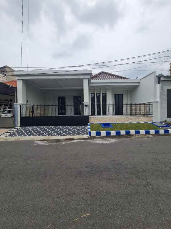 disewakan rumah darmo permai timur