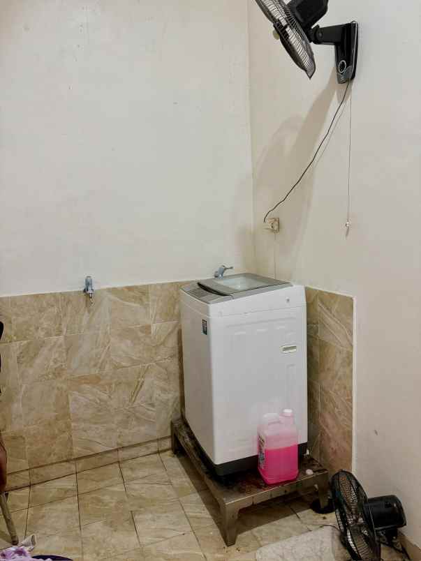disewakan rumah grand pondok ungu jl
