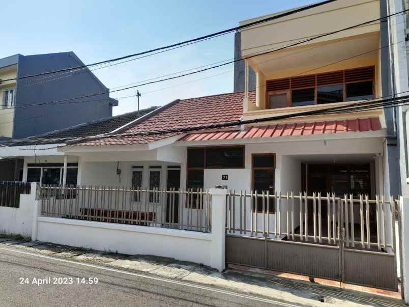 disewakan rumah jalan cmpaka putih barat