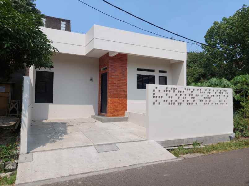 disewakan rumah jl blora antapani kota bandung