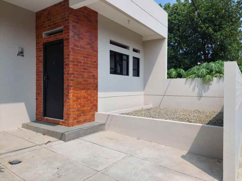 disewakan rumah jl blora antapani kota bandung