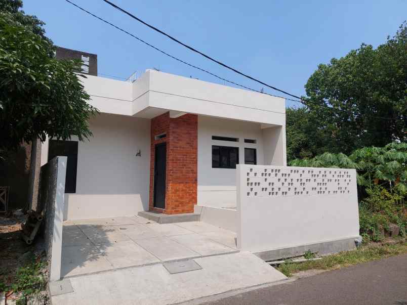 disewakan rumah jl blora antapani kota bandung
